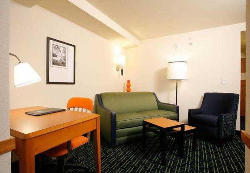 Fairfield By Marriott Inn & Suites Melbourne West/Palm Bay Екстер'єр фото